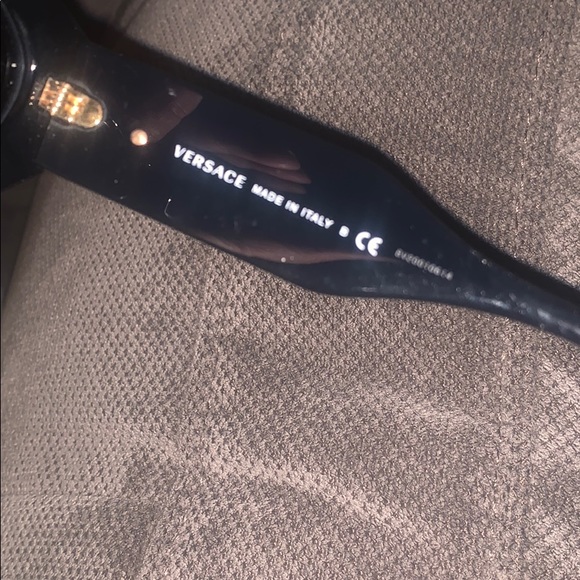 SOLD New Versace Sunglasses - Picture 4 of 5